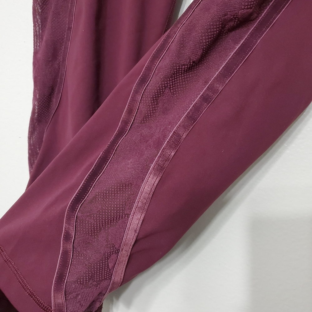 Lululemon Wunder Under Crop High-Rise Flocked 21 - Picture 4 of 6